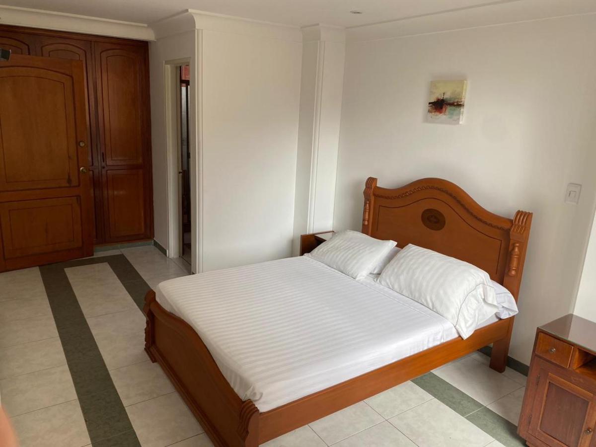 Hotel 卡利 外观 照片
