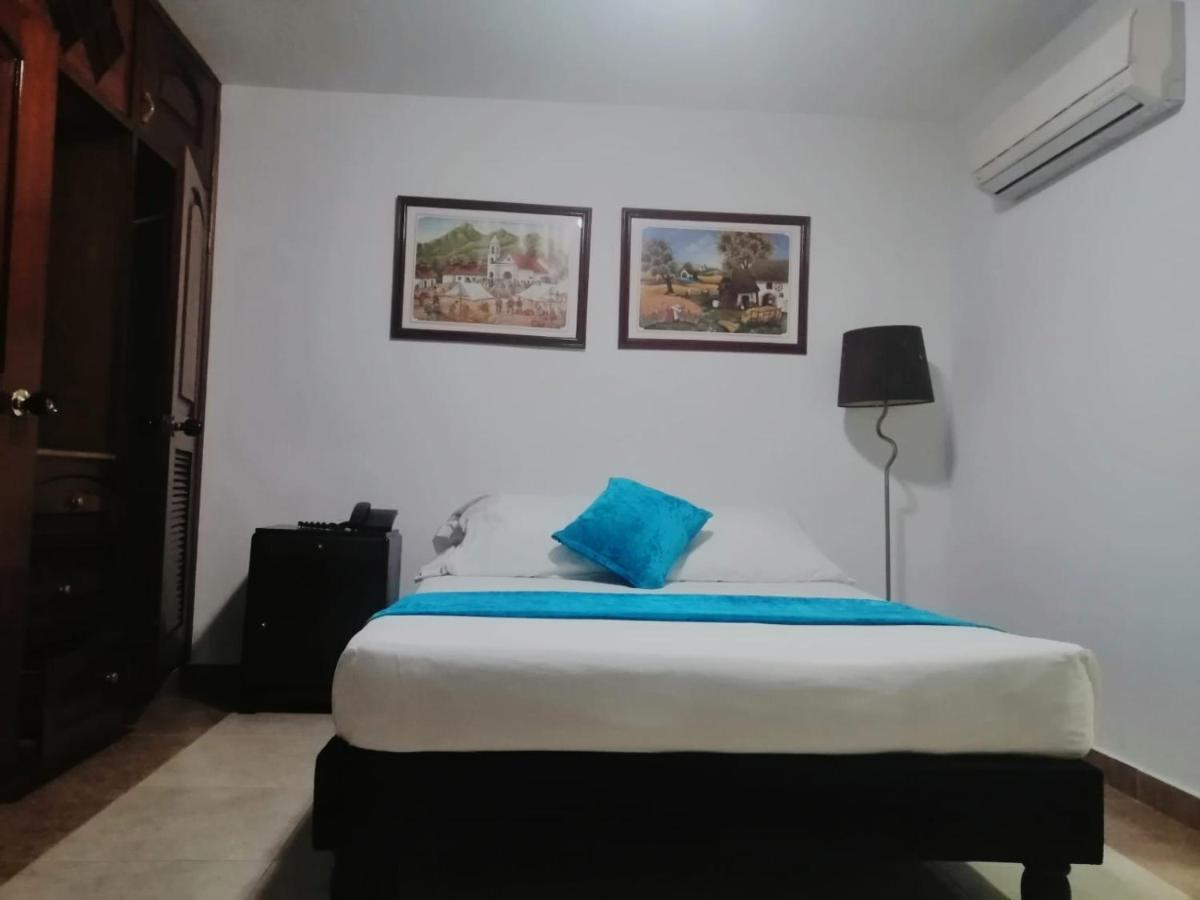 Hotel 卡利 外观 照片