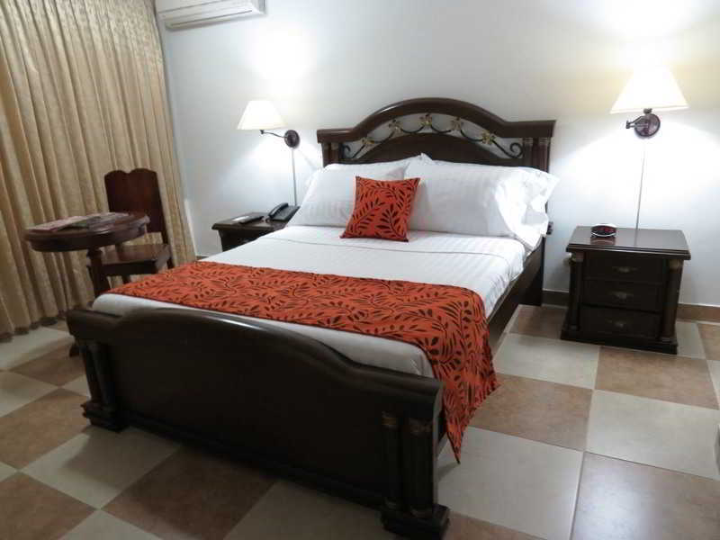 Hotel 卡利 外观 照片